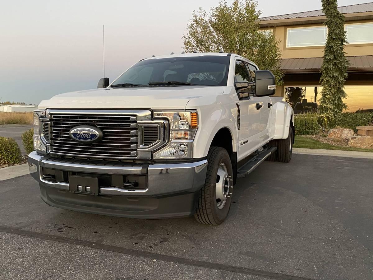 FOR SALE 2020 F350 ALMOST NEW