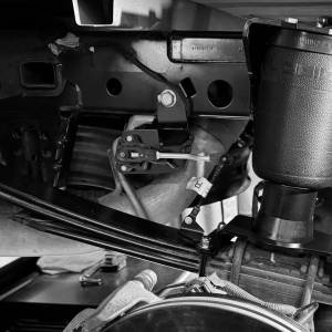 LOGiQ - LOGiQ Height Sensor Relocation Kit, 2018-2021 Ford F-150 3.0L Power Stroke 88-21150-1 - Image 3